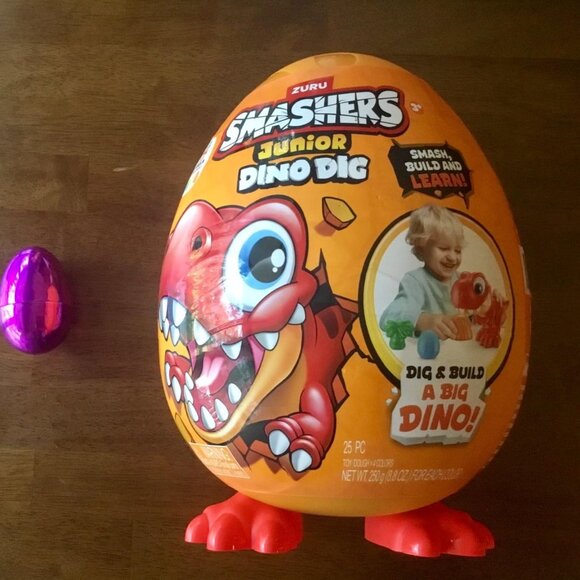 Smashers Junior Dino Dig Large Egg (T-Rex) by ZURU 18+ Surprises Compounds Mold - Picture 6 of 6